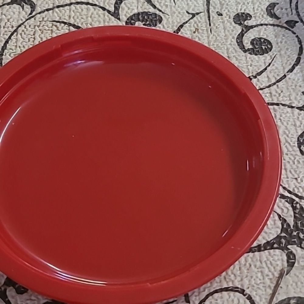 Red Pepper KeeperContainer - Picture 2 of 3